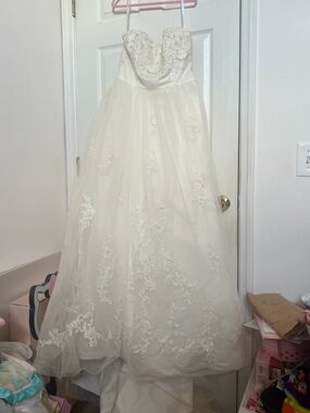 David's Bridal Strapless Beaded Sweetheart A‑Line Wedding Dress in Ivory